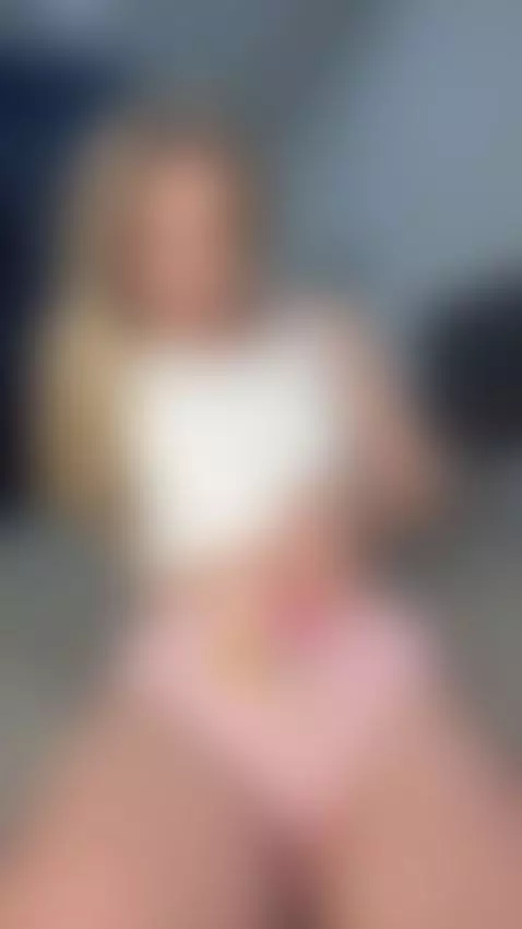 This tease comes with consequences… 👀 find out on my OnlyFan... by stefanialune