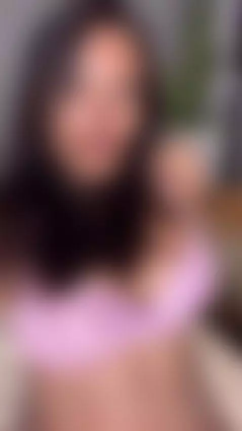 What do you think, is it better for me with or without? 🥰 by lunacherryus