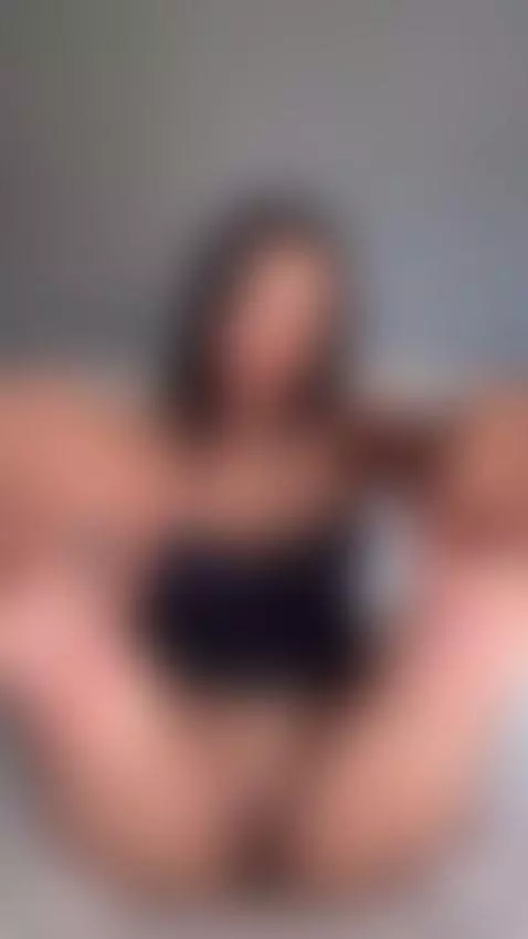 I want you to lick my feet 😈💕 by lunacherryus