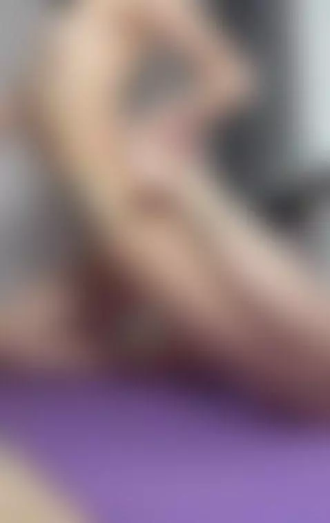 Do you like yoga? Link in bio by lexiluree