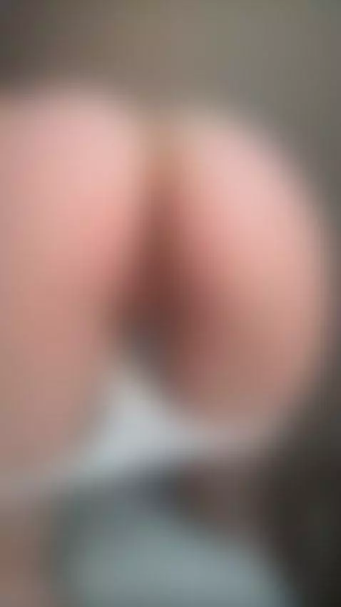 I'm back with you, my butt misses chatting on OnlyFans by lexiluree