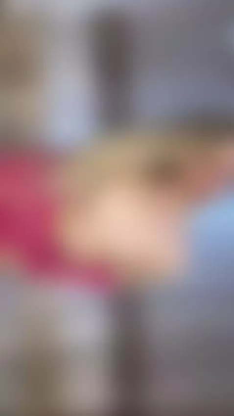 Light flirt and a beautiful picture 😘 Support with a like. by leilaleilaa