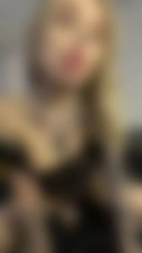 💦This slim blonde is soaked just for you 😏 Exclusive OF by sofaaaaaaaaaa