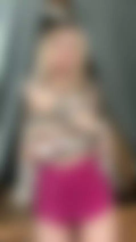 🔥Tattooed blonde bending over in pink plaid skirt 💦 See it o... by sofaaaaaaaaaa