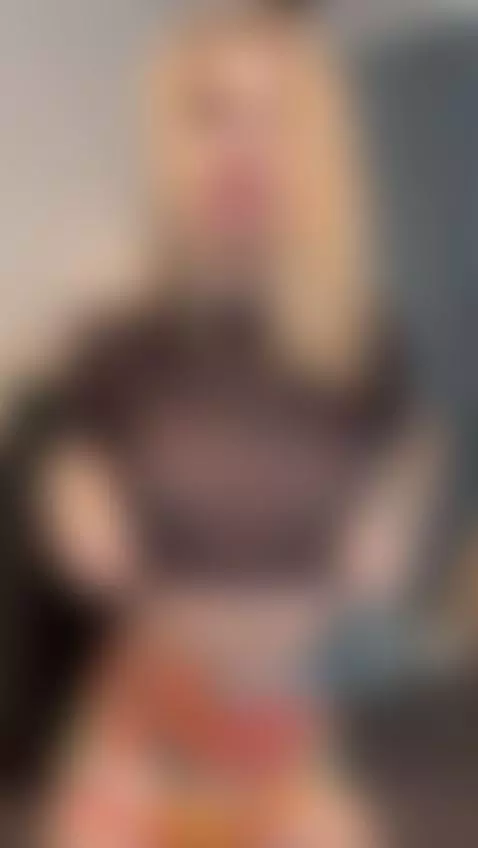 💦Slim blonde leaking down her thighs 🔥 Unlock OF by sofaaaaaaaaaa