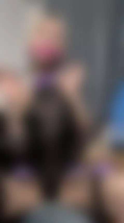 Late-night chats on OnlyFans hit a whole different level of ... by sofaaaaaaaaaa