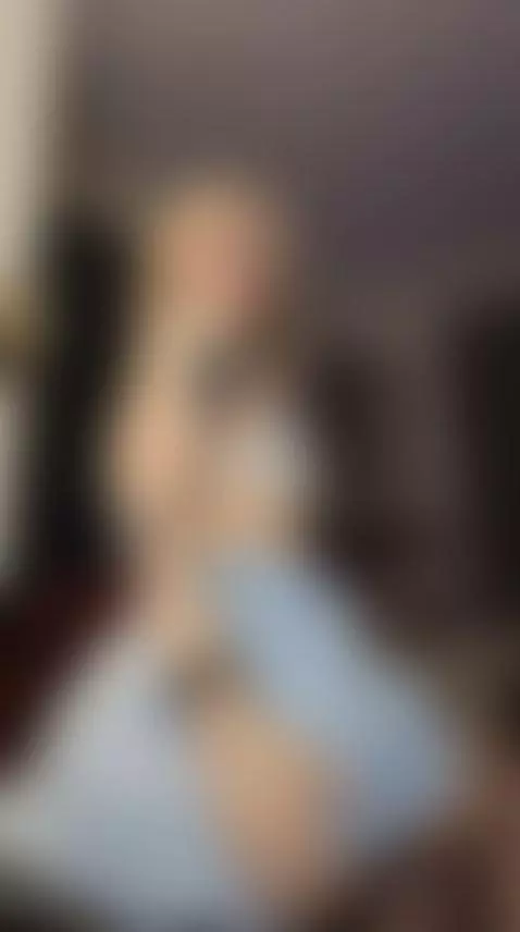 Late-night chats on OnlyFans hit a whole different level of ... by sofaaaaaaaaaa