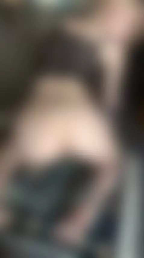 Curves in all the right places and a confidence that stops t... by sofaaaaaaaaaa