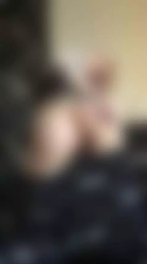 Blonde, bold, and perfectly shaped. 👱‍♀️🔥 by sofaaaaaaaaaa