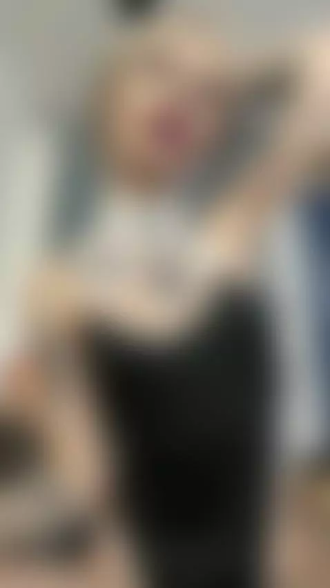 🔥Blonde arching deep in crop top 💦 See OF by sofaaaaaaaaaa