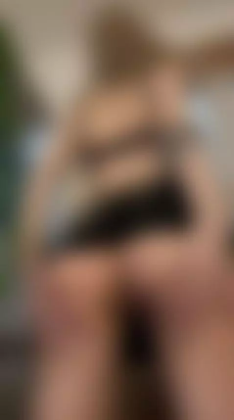 🍑Tattooed blonde’s ass bouncing in mini skirt 😈 Exclusive OF by sofaaaaaaaaaa