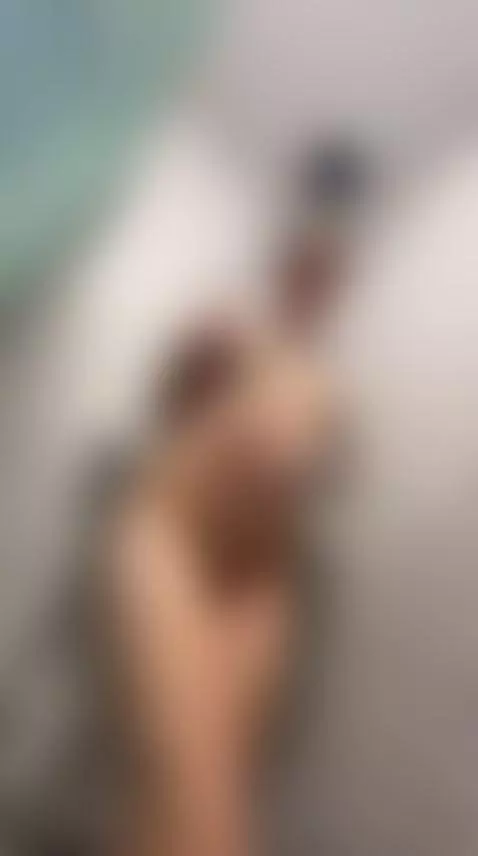 Wanna see the rest of the story? 💬 by yukicookkie