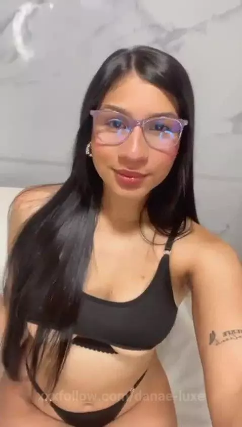 This sexy Latina is ready to fuck you like never before. 🔥🔥 by danae-luxe