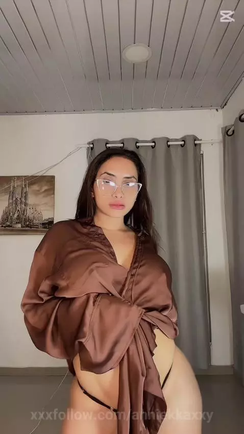 latina mamy by anniekkaxxy