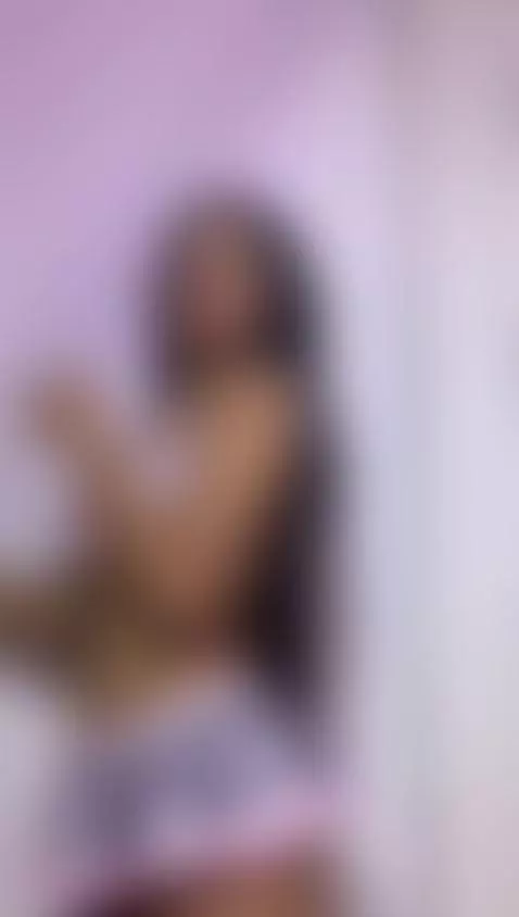 I want to see who dares to enter first 😏🔥 I'll wait for you ... by kylie-collins