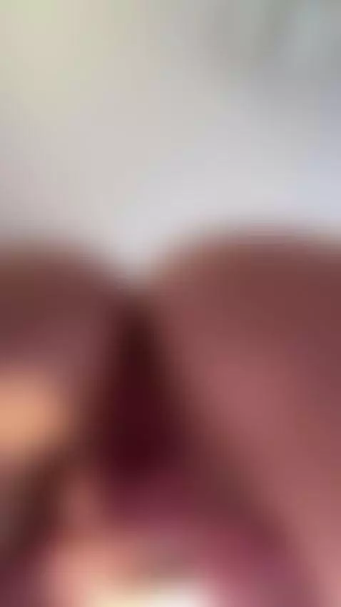 close-up of my wide-open pussy🔥 want more? search on OF by mmmmona