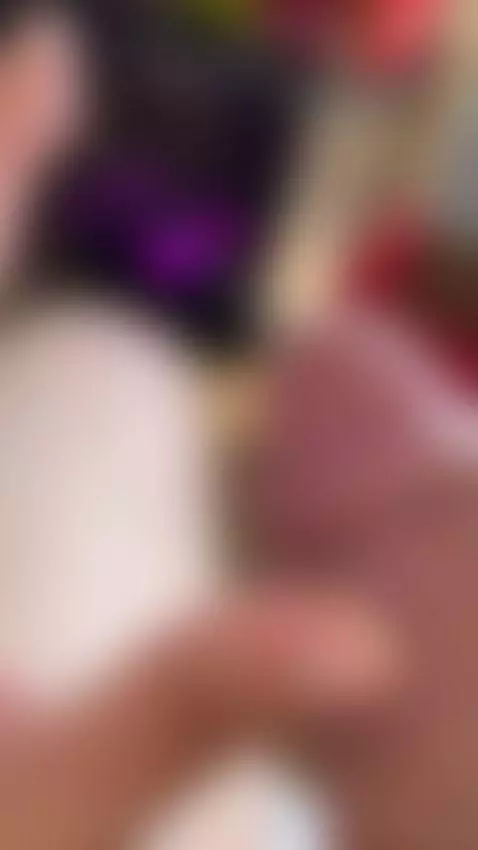 https://chaturbate.com/louise_22cm/ by laurettedelarou