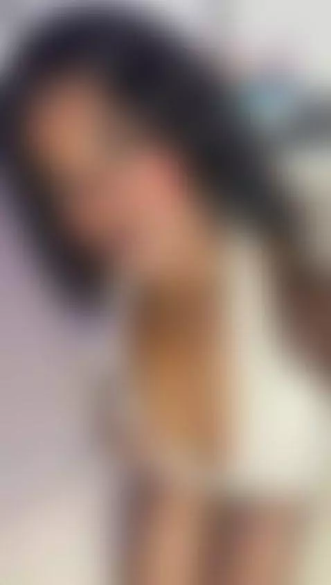 Live now!! by agathasamuels