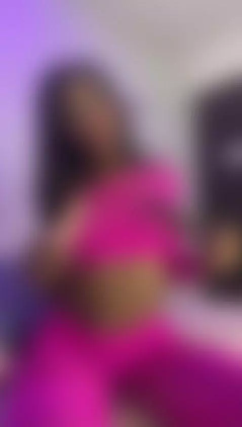 Careful looking at me like that… you might get addicted 🔥 by agathasamuels