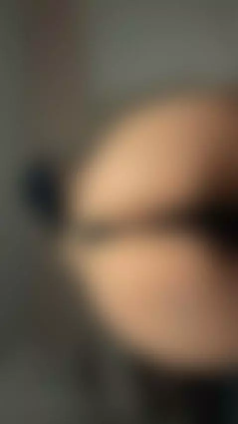 follow me bby by lucyloveeeeee