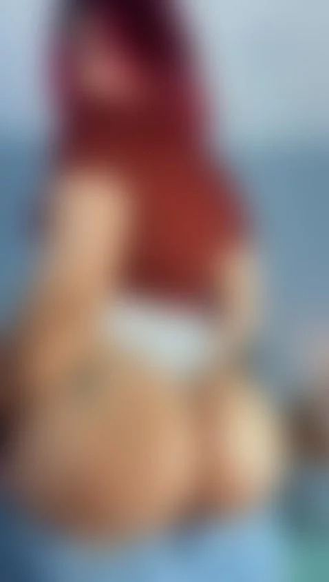 tell me what you think about me 🍑 by andrea024