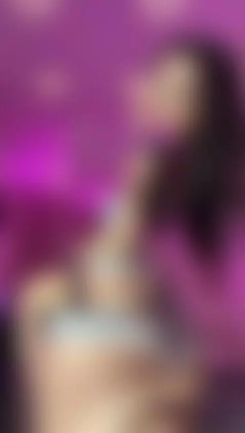 Help me to take off my shorts, daddy! by andrea024