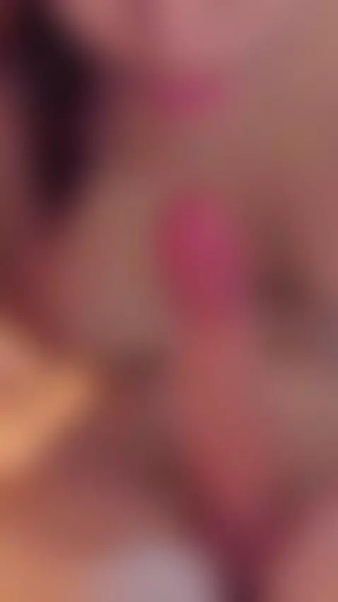 I'm cheating on my girlfriend, I swallow a very hard cock in... by allisonsamy