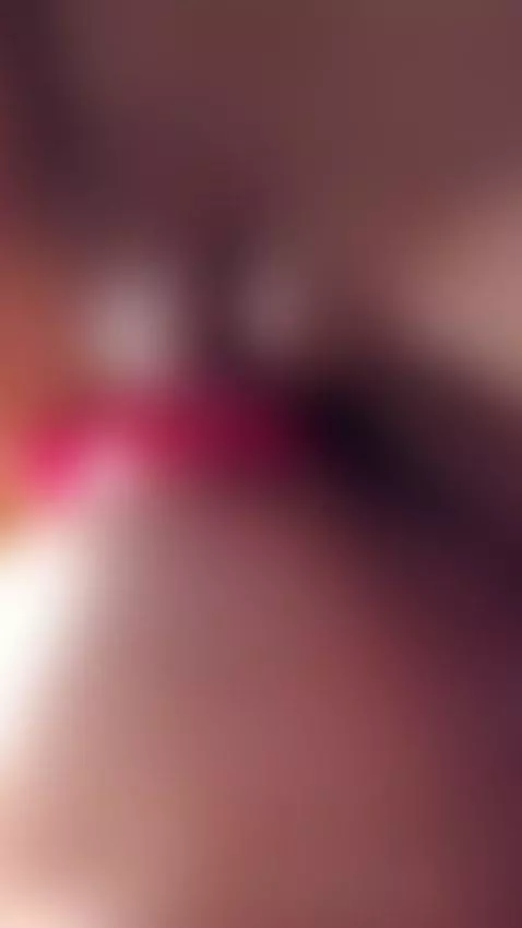 I lick my girlfriend's pussy very well, she loves it when I ... by allisonsamy