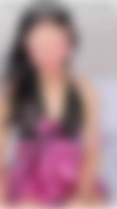 Hot girl here!! by amycolmann