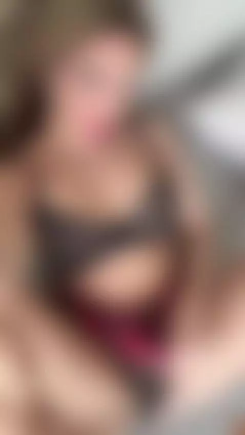 I'm so tight and I will make you cum so good by diffgirl