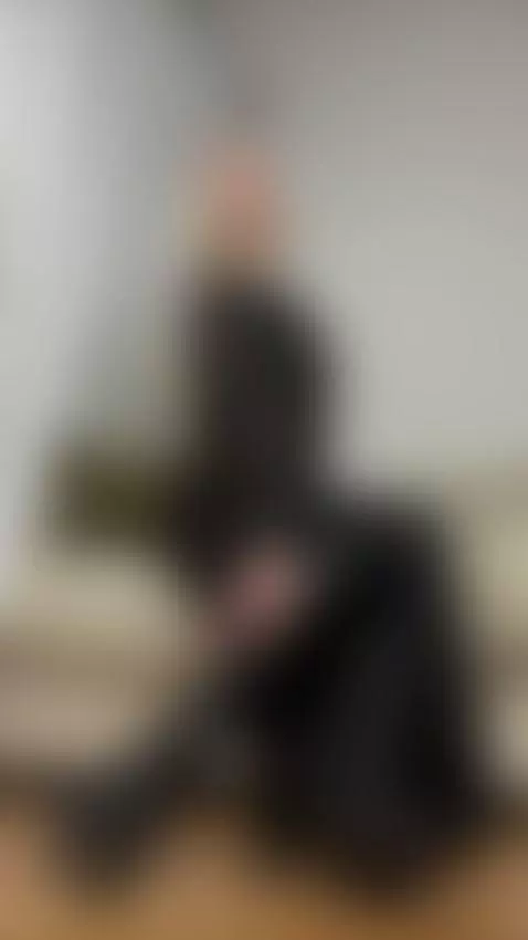 Beauty and charisma in every movement — follow for more 😻 by goddessivanna