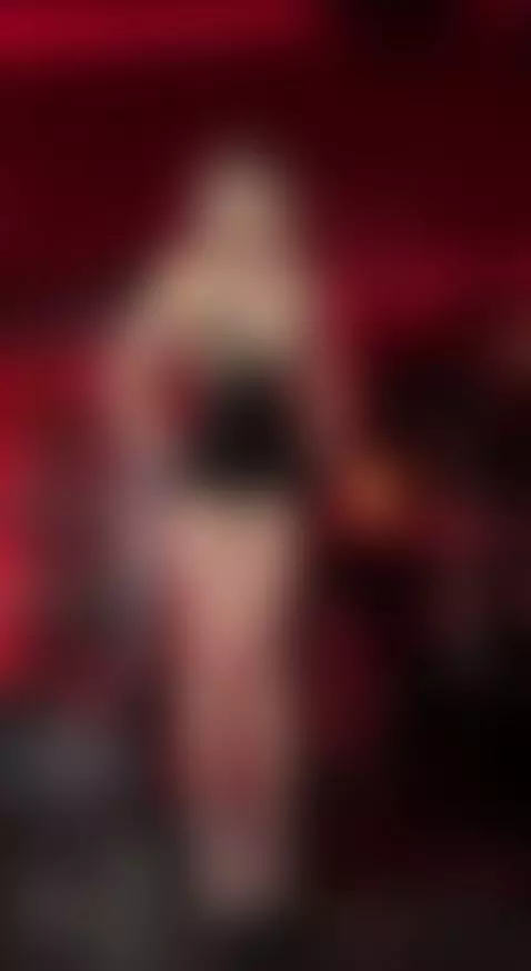 She knows how to be different 💋 Stay — subscribe. by goddessivanna