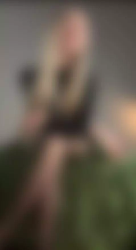 Beauty that holds your gaze 😘 Subscribe. by goddessivanna