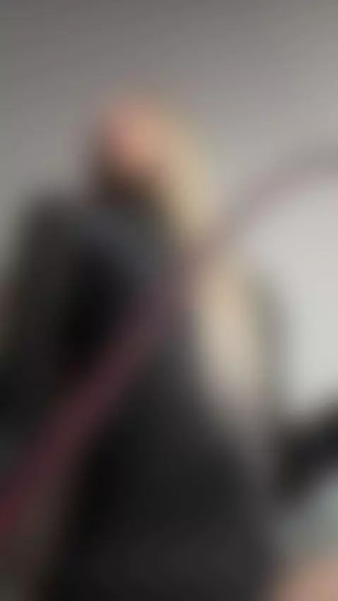 A touch of boldness 😼Follow by goddessivanna