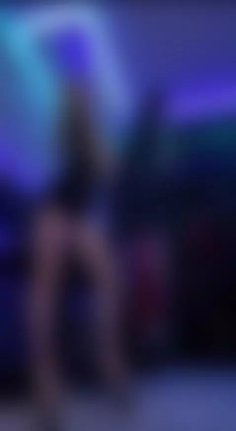 Don’t fight the attraction 💋 Subscribe by goddessivanna