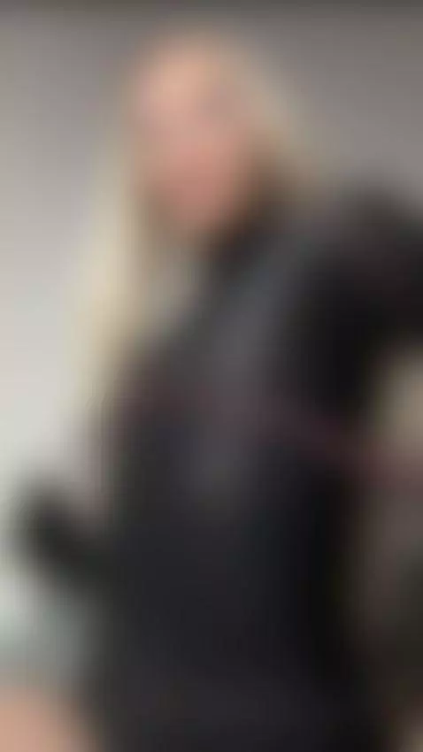 She’s your new obsession — follow 💋 by goddessivanna