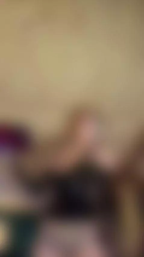 She knows how to grab attention. Follow and support with a l... by goddessivanna