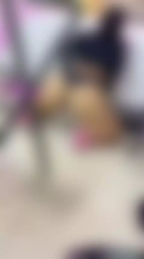 shake it by emilywilliams04012007