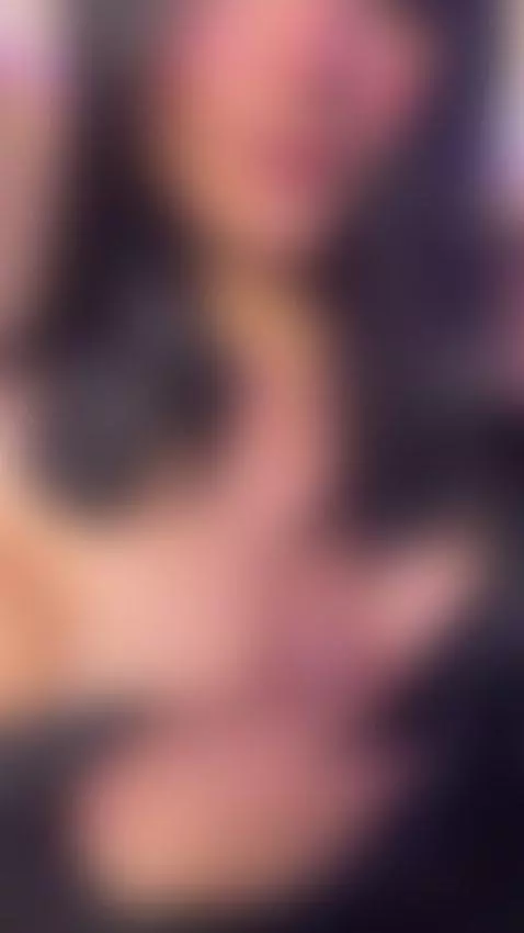 🍑Live from 11 a.m. to 4 p.m. Colombia time😽https://stripchat... by hannagomery