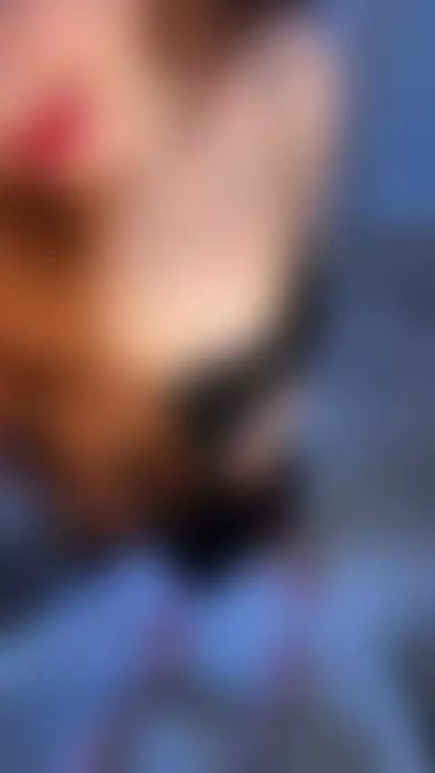 Soft sounds fill the dark 🌙😈 by foxyyydi