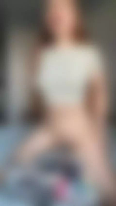 It's just a spark... and the flame awaits you there.
On my O... by foxyyydi