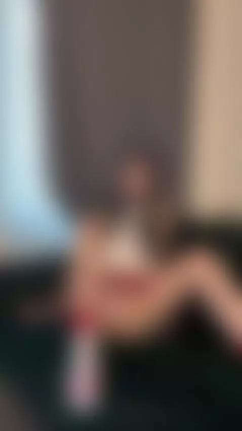 This isn't a random shot.
This is the route: here → OnlyFans... by asyaelfie