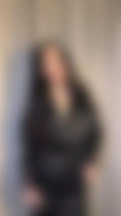 This look holds too many promises...
They're all on my OnlyF... by asyaelfie