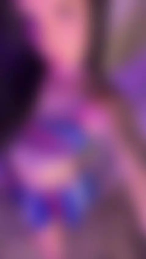 I'm not for every screen.
I'm for OnlyFans by asyaelfie