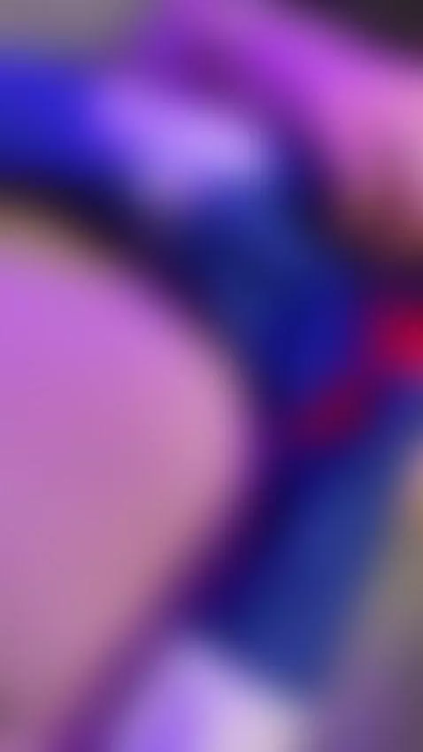 Darkness doesn't explain.
It draws you in. OnlyFans. by asyaelfie