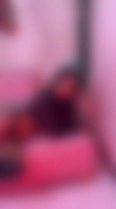 Christmas Eve is approaching... and my body also wants to mi... by lunaaponte