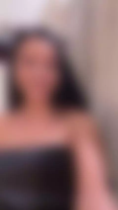 Oops, it fell off my boobs by itself🤭 Well... almost😇 And th... by emmajacksonn