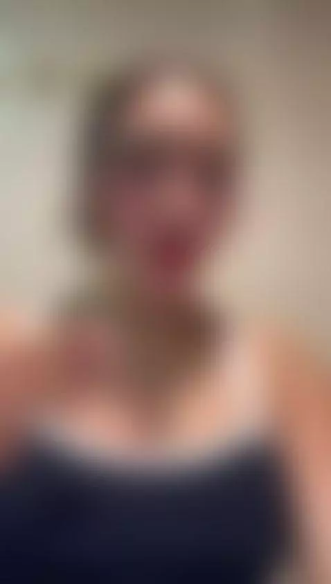 Bonita con ropa, bonita sin nada 😝😝 by aishaanderson