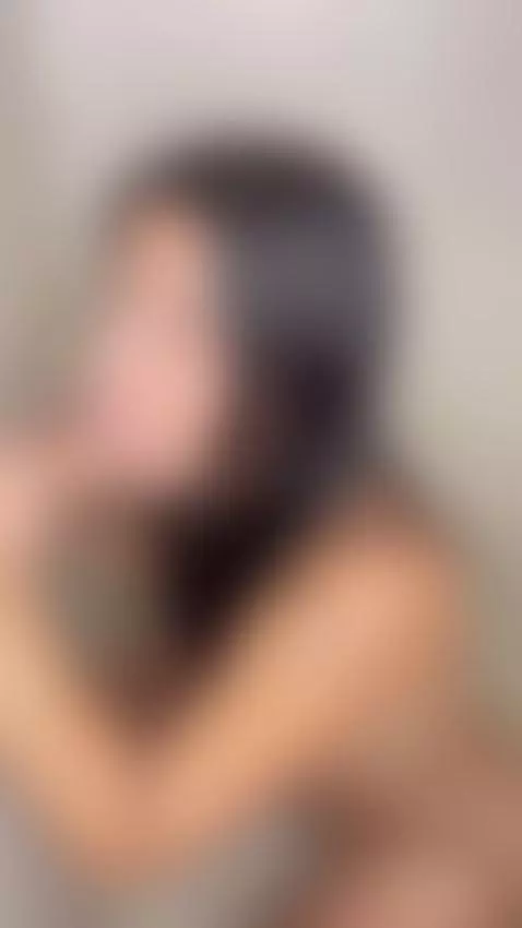 Petite Latina loves to suck and can't wait to do it in the b... by emilyjonnesx