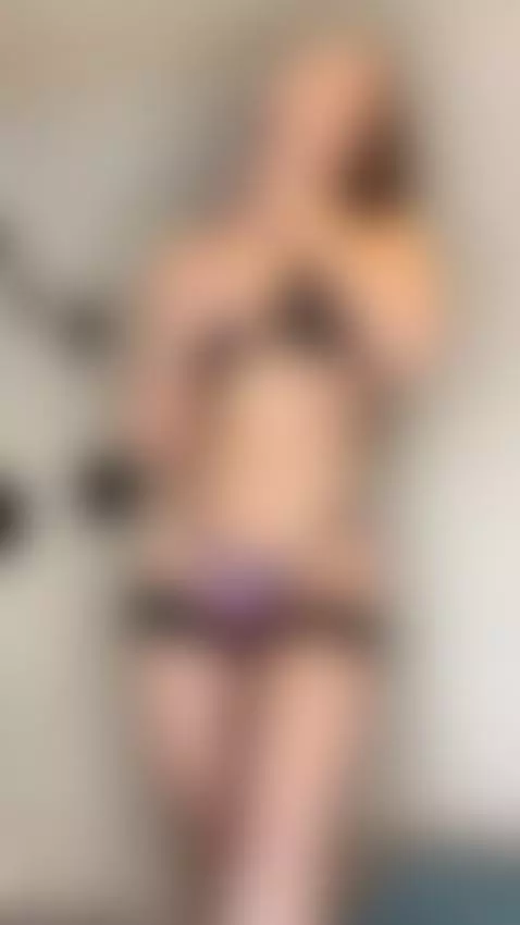 BBY^Peek behind the scenes👀
https://onlyfans.com/cutiecindyy... by justcutiecindyy